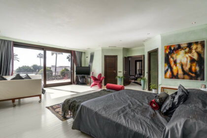 5cc372e8d1e3661cb8c48faf313aaf3f - 16