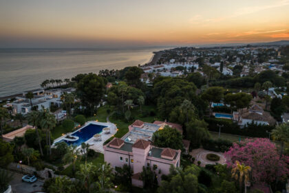 5cc372e8d1e3661cb8c48faf313aaf3f - 21