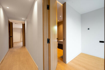 5d2e3bb24f50d0a2b3904bd70ad8c77a - 18