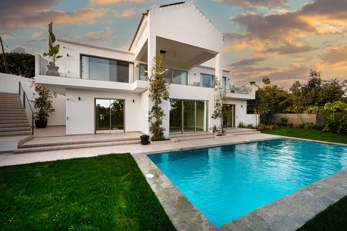 5d2e3bb24f50d0a2b3904bd70ad8c77a - 33