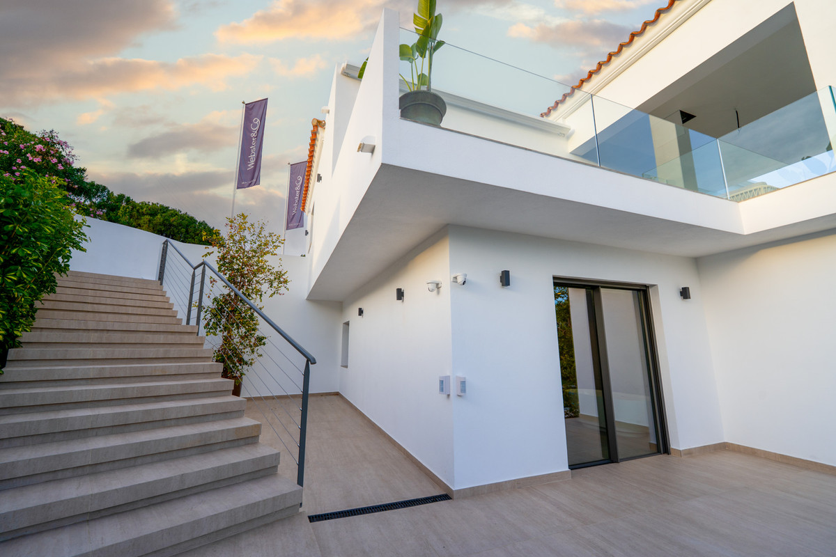 5d2e3bb24f50d0a2b3904bd70ad8c77a - 37