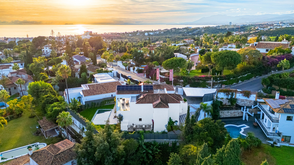 5d2e3bb24f50d0a2b3904bd70ad8c77a - 42