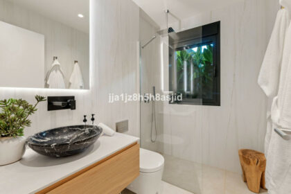 5d7d8f2680415970feeeb92f140636b0 - 25