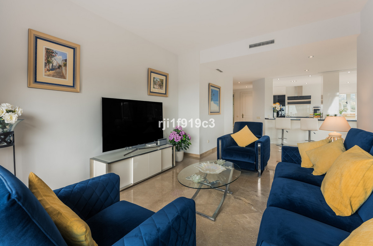 5f097f64d527d83497a8c53166b3bc66 - 12