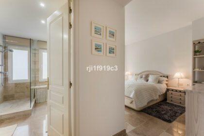 5f097f64d527d83497a8c53166b3bc66 - 25