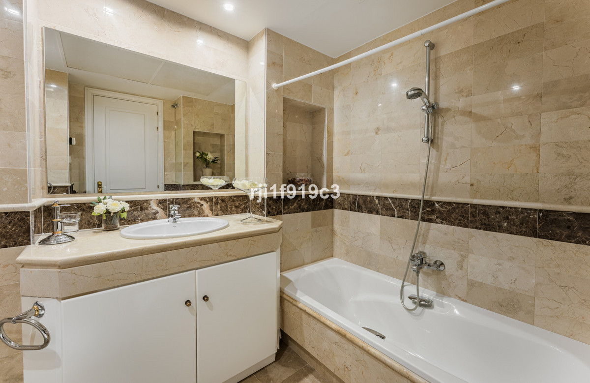 5f097f64d527d83497a8c53166b3bc66 - 9