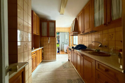 6116fe2adbc7bdb45e229f5f648532b9 - 8