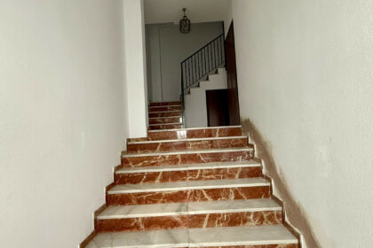 6116fe2adbc7bdb45e229f5f648532b9 - 9