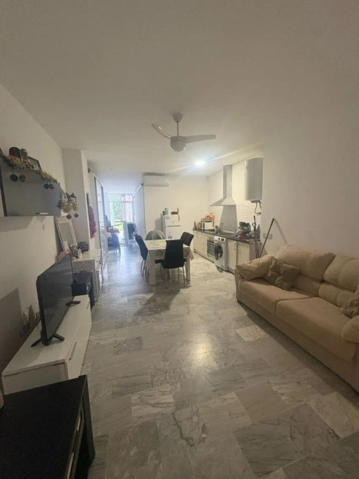 61ed1bef11639d0c9e126efeb5b5c10a - 17