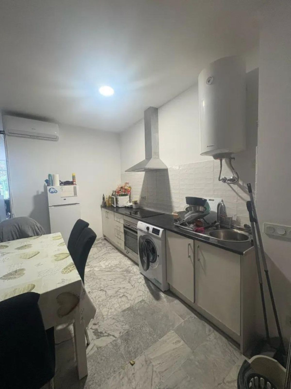 61ed1bef11639d0c9e126efeb5b5c10a - 2