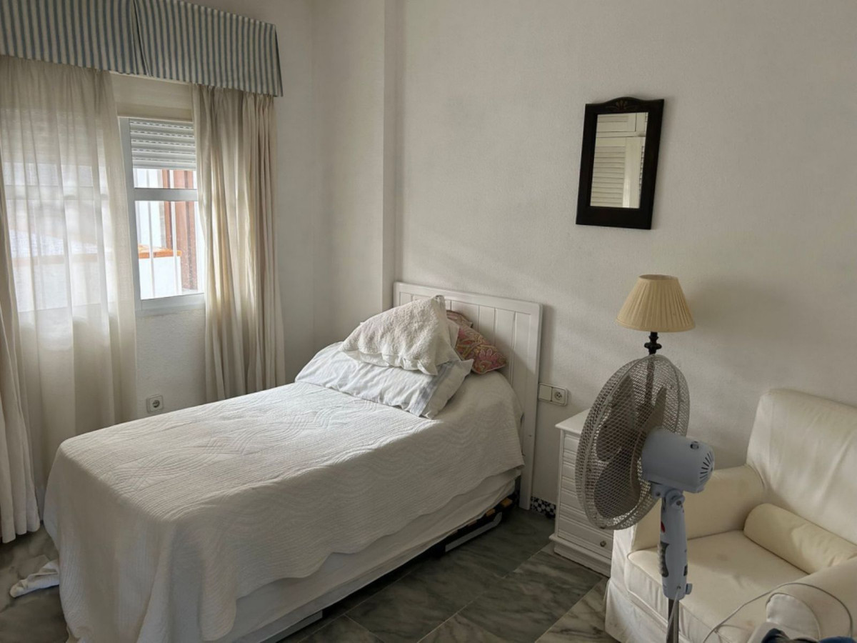 6547630914f12cf7c4df2e766d358a8e - 22