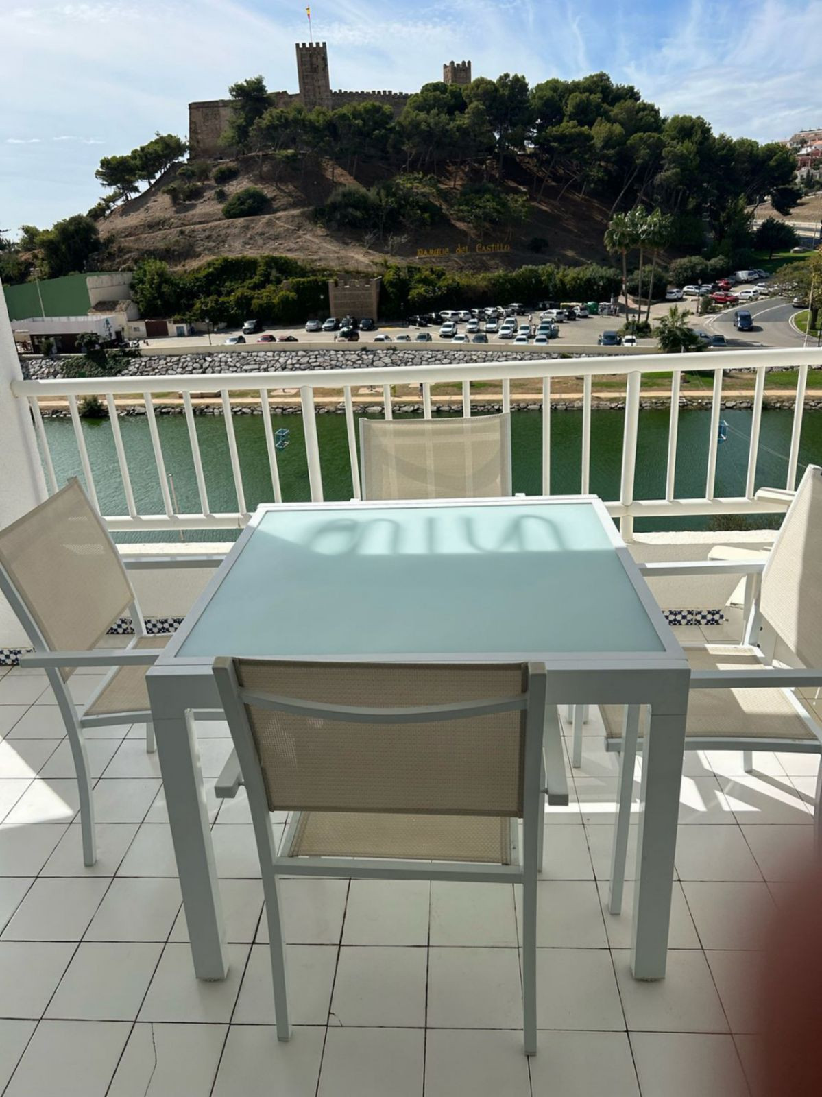 6547630914f12cf7c4df2e766d358a8e - 24