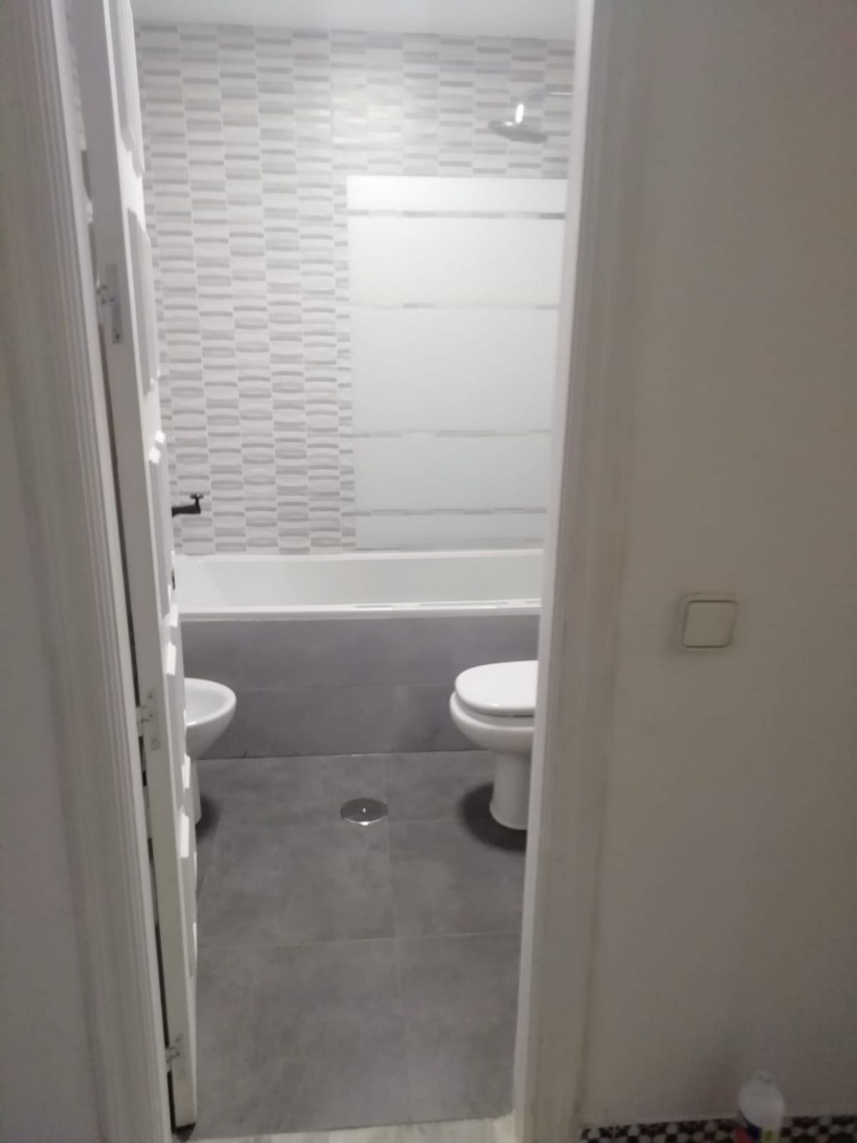 6547630914f12cf7c4df2e766d358a8e - 3