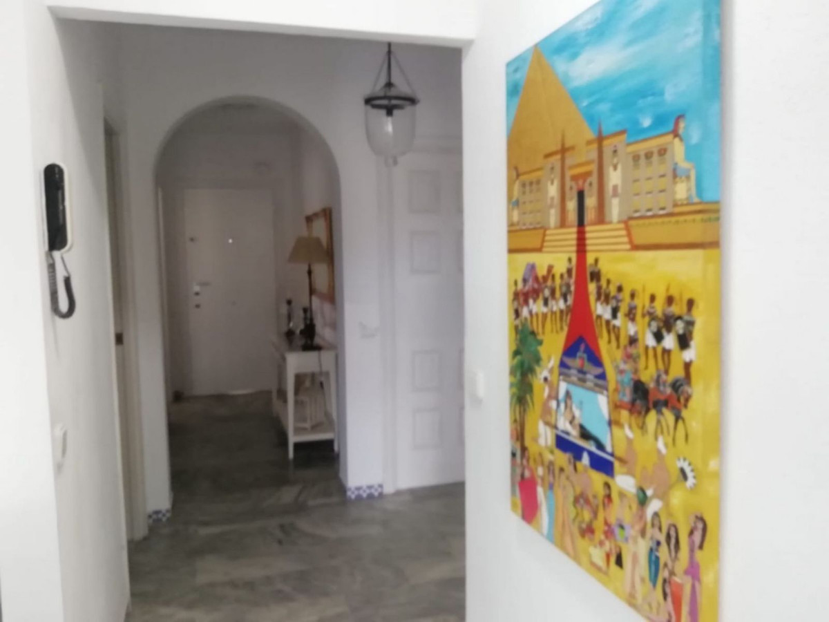 6547630914f12cf7c4df2e766d358a8e - 8