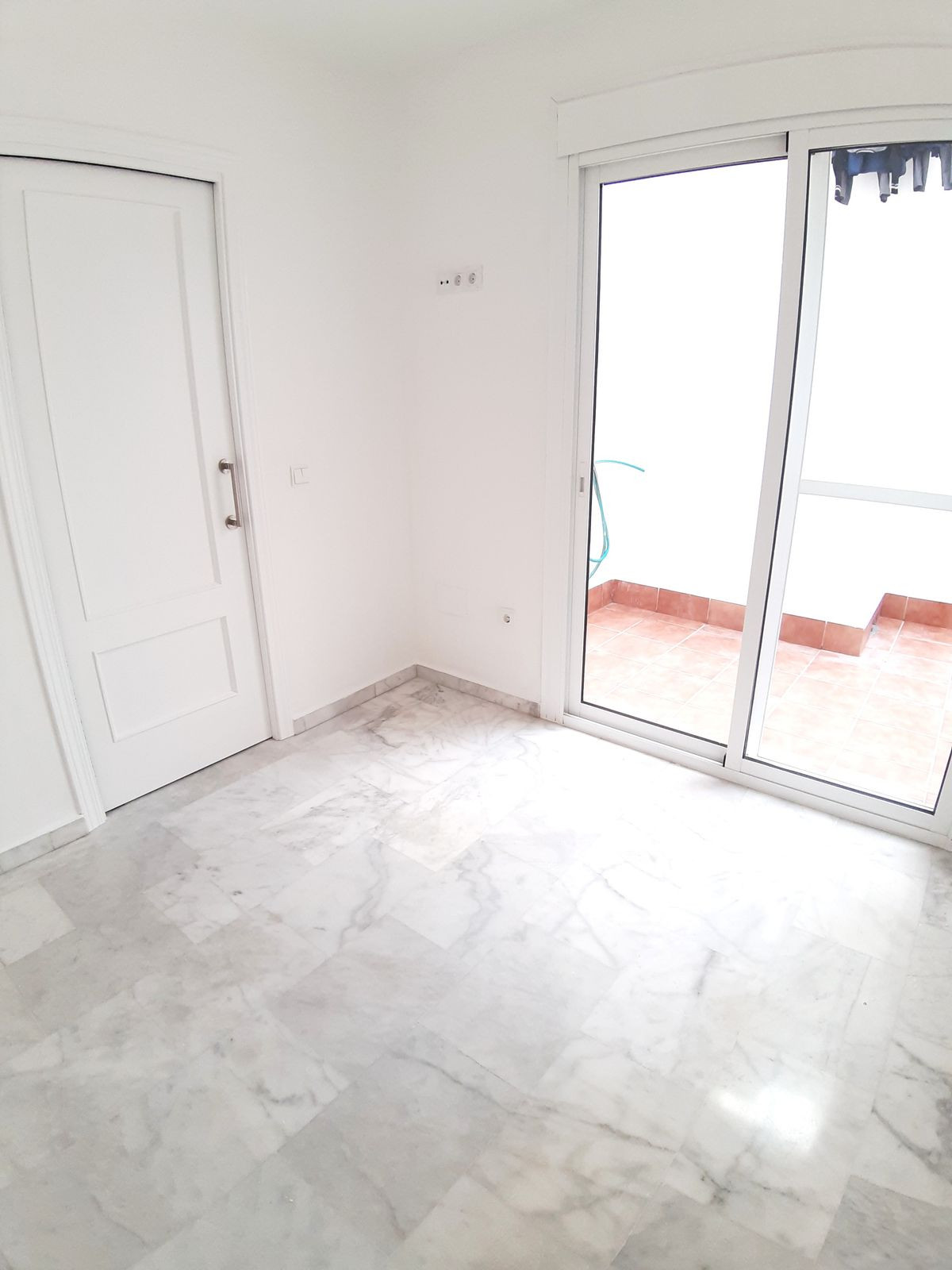 66084d09730e89f3b95bb0d7d90880f0 - 11