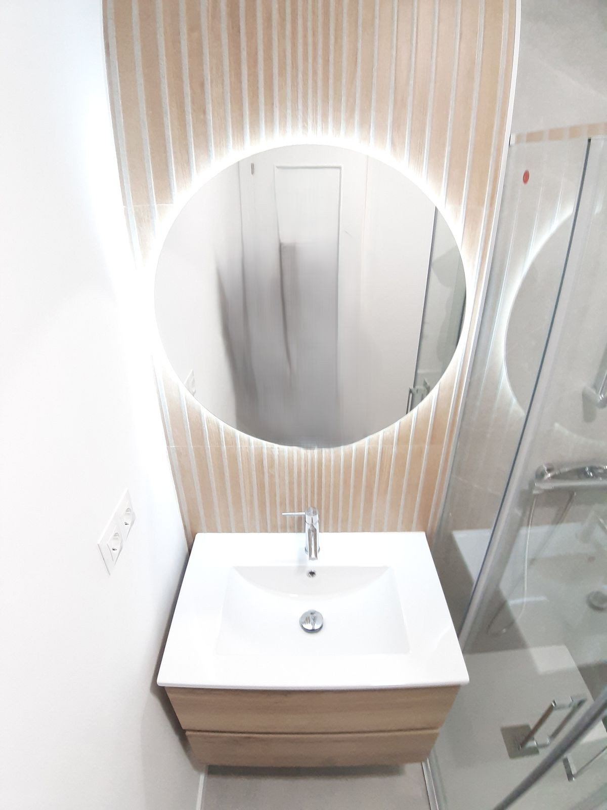 66084d09730e89f3b95bb0d7d90880f0 - 17