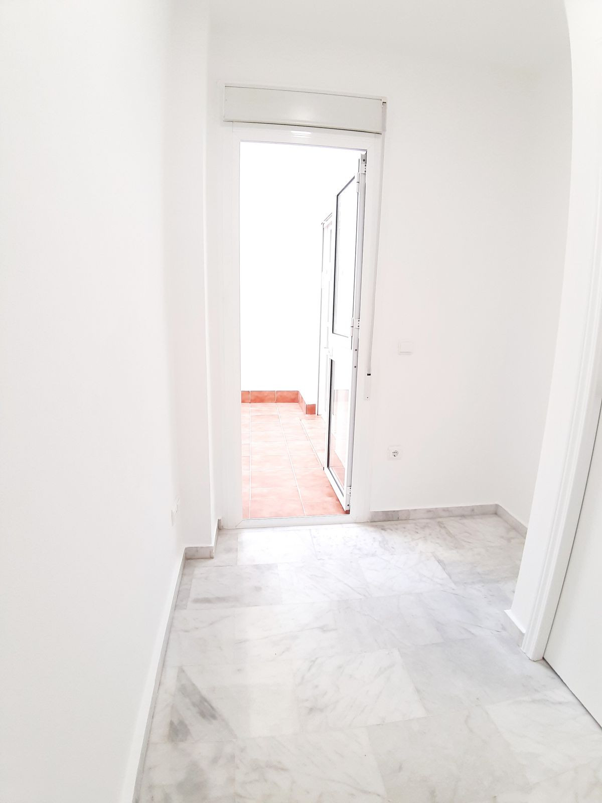 66084d09730e89f3b95bb0d7d90880f0 - 27