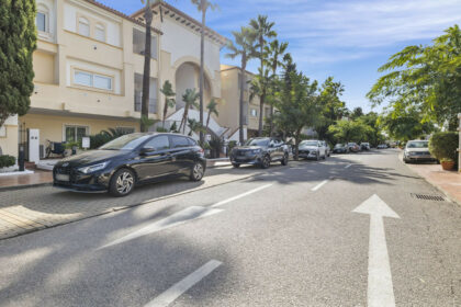 699ff2d351f9c066566af55c9c1a0d7e - 53