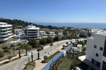 69e82ee609ad1ccd083eba926f715fe5 - 1