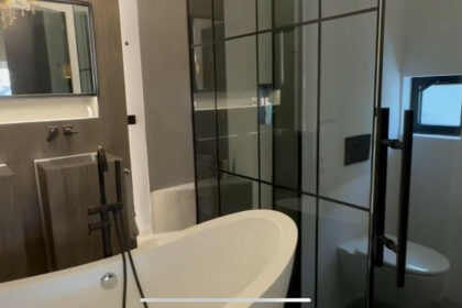 6ae941c2fac7f9547b7765a63bf67524 - 23