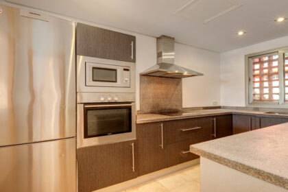 6d33a13694b3a08fd5765b6dacb61cb5 - 13