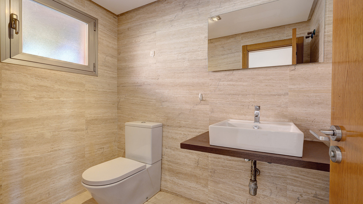 6d33a13694b3a08fd5765b6dacb61cb5 - 14