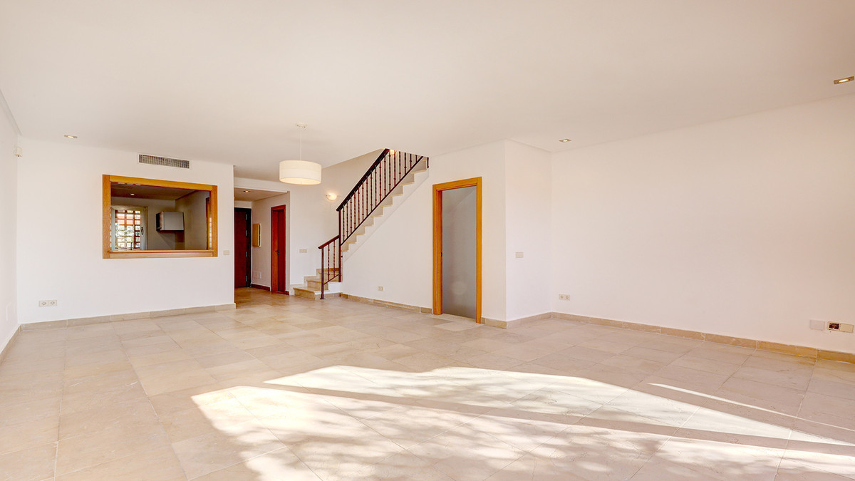 6d33a13694b3a08fd5765b6dacb61cb5 - 16