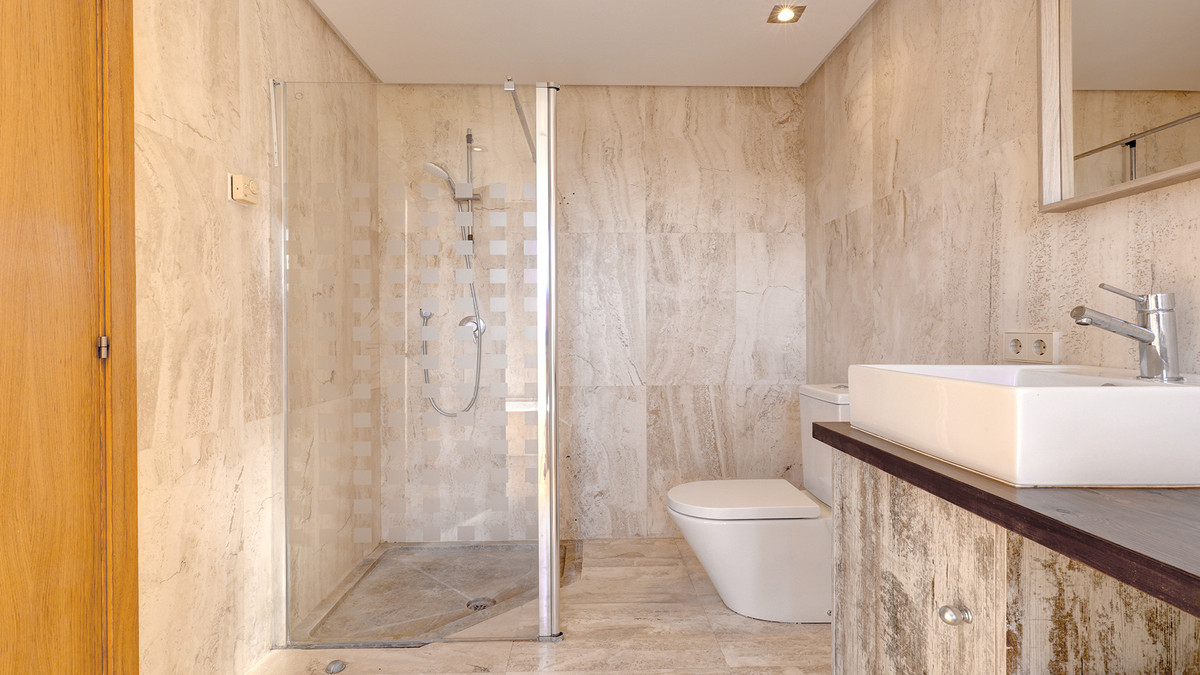 6d33a13694b3a08fd5765b6dacb61cb5 - 22