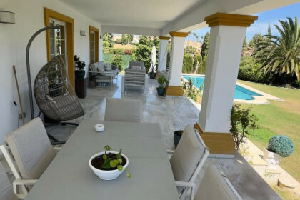 6e1ff45af474f0b994e7f45f3f4a7719 - 19