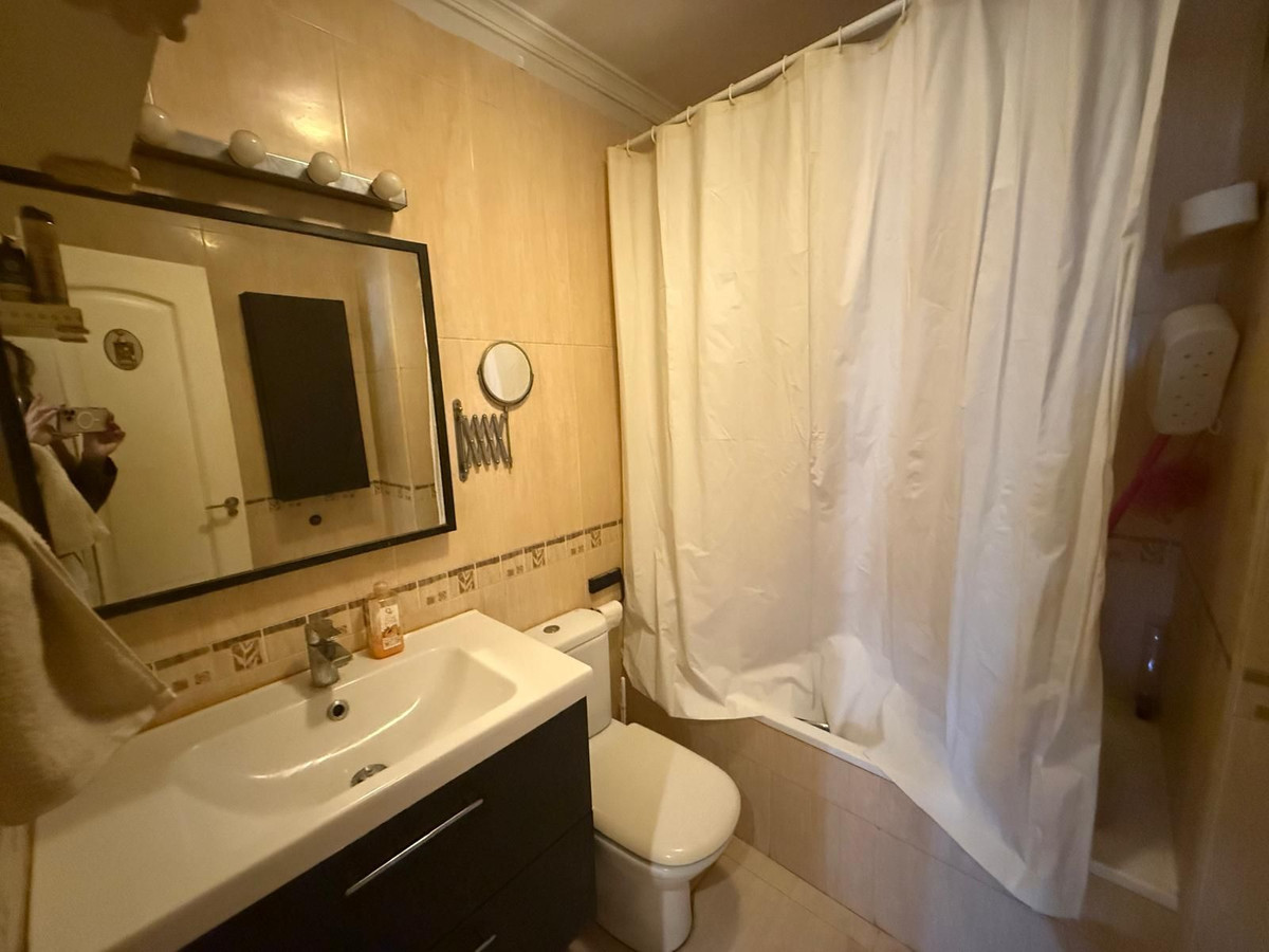 6ea0178798bc8037270c0612c57a6b7f - 17