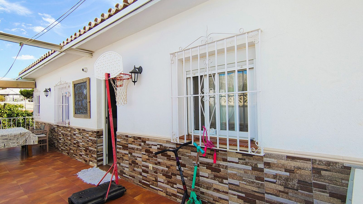 704b5b5d06f5343c5fa15601da103b49 - 26