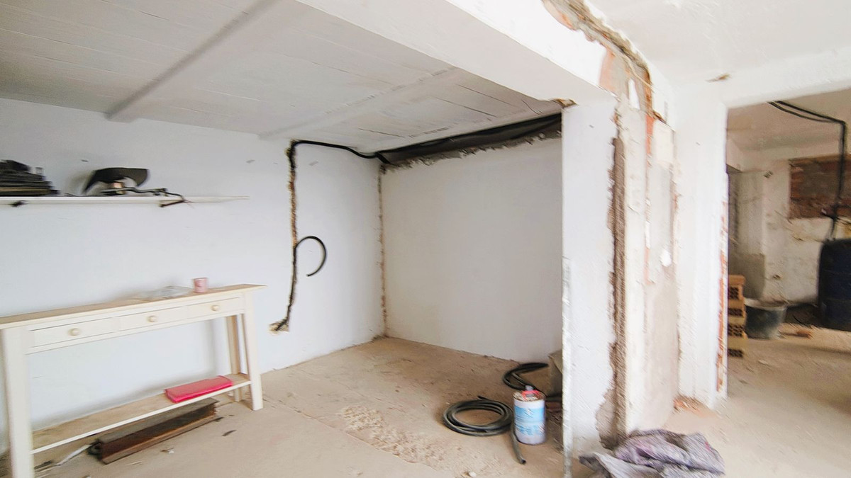 704b5b5d06f5343c5fa15601da103b49 - 28