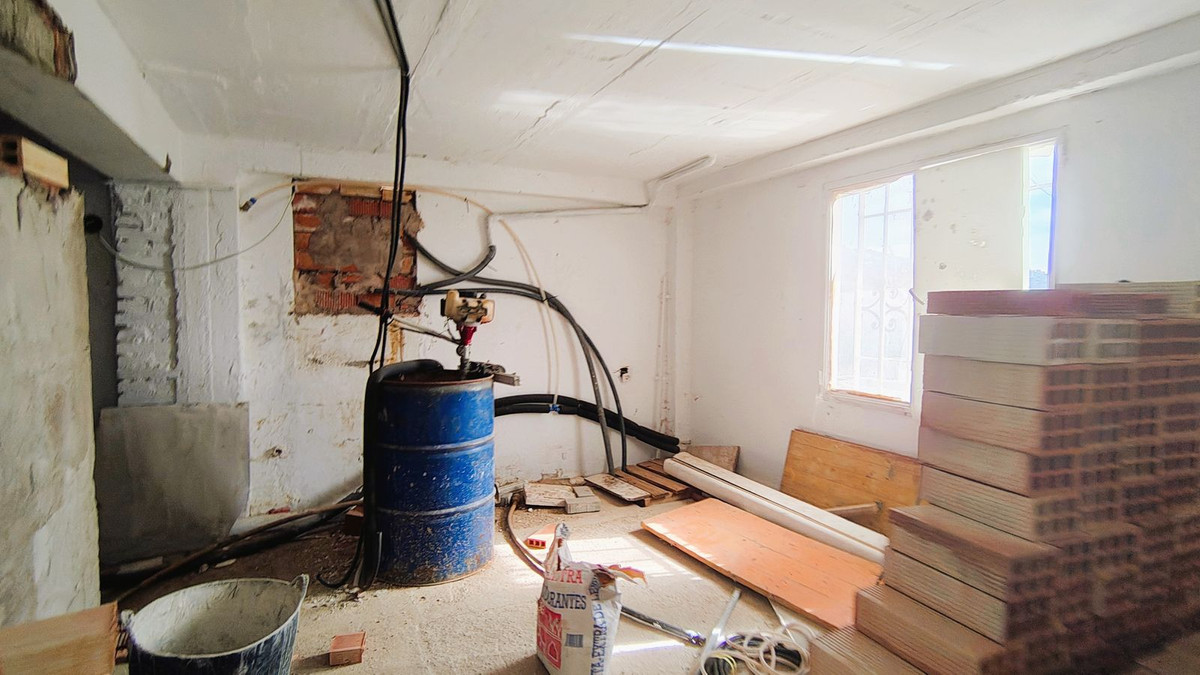 704b5b5d06f5343c5fa15601da103b49 - 29