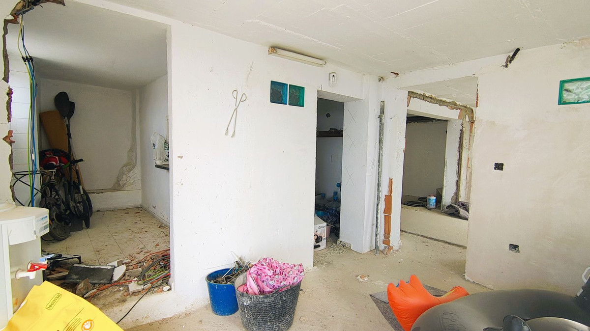 704b5b5d06f5343c5fa15601da103b49 - 31