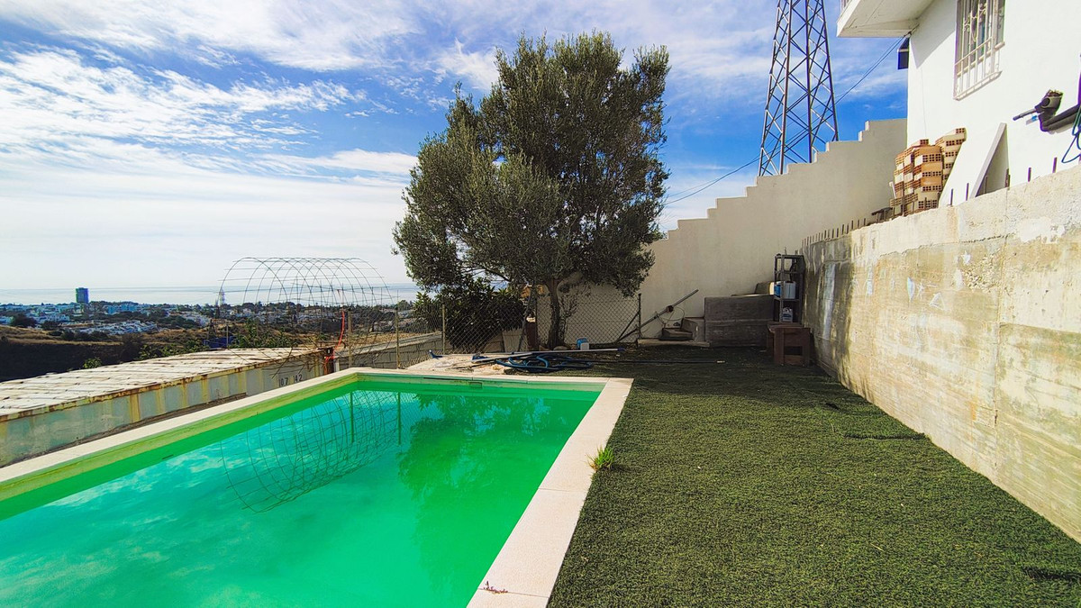 704b5b5d06f5343c5fa15601da103b49 - 32