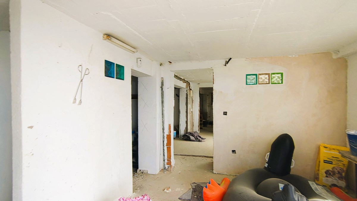 704b5b5d06f5343c5fa15601da103b49 - 34