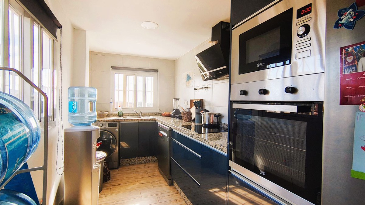 704b5b5d06f5343c5fa15601da103b49 - 7