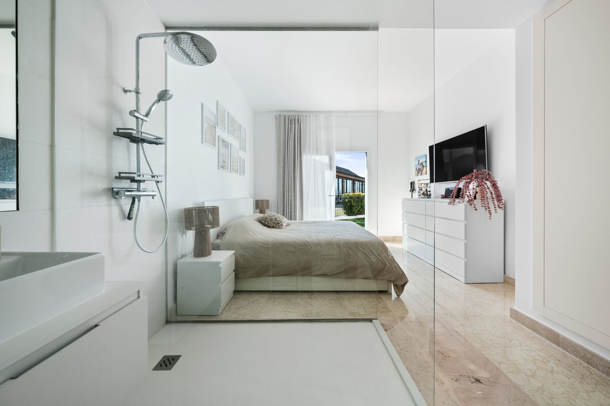 708ccae5805e0a8241bef8b2e4823d2e - 19