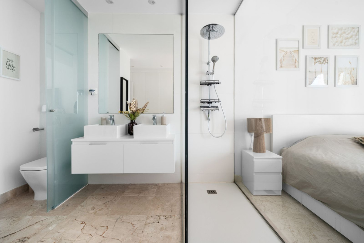 708ccae5805e0a8241bef8b2e4823d2e - 21