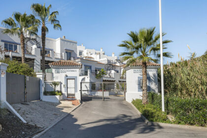 708ccae5805e0a8241bef8b2e4823d2e - 34