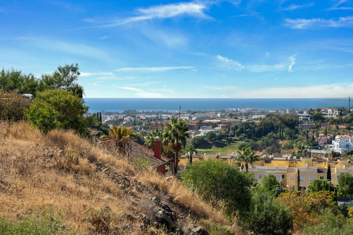 708ccae5805e0a8241bef8b2e4823d2e - 35