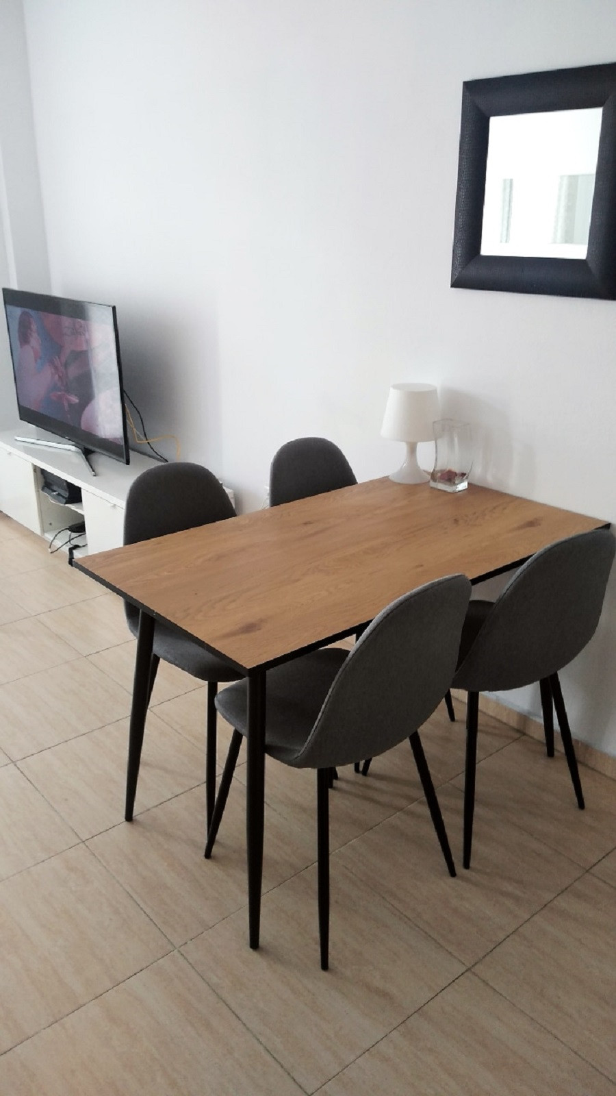 70e847ae094c8facf7589ccd980fe2bc - 1