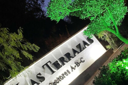 70ffbe31d774e99624f53fa1756d76e4 - 10