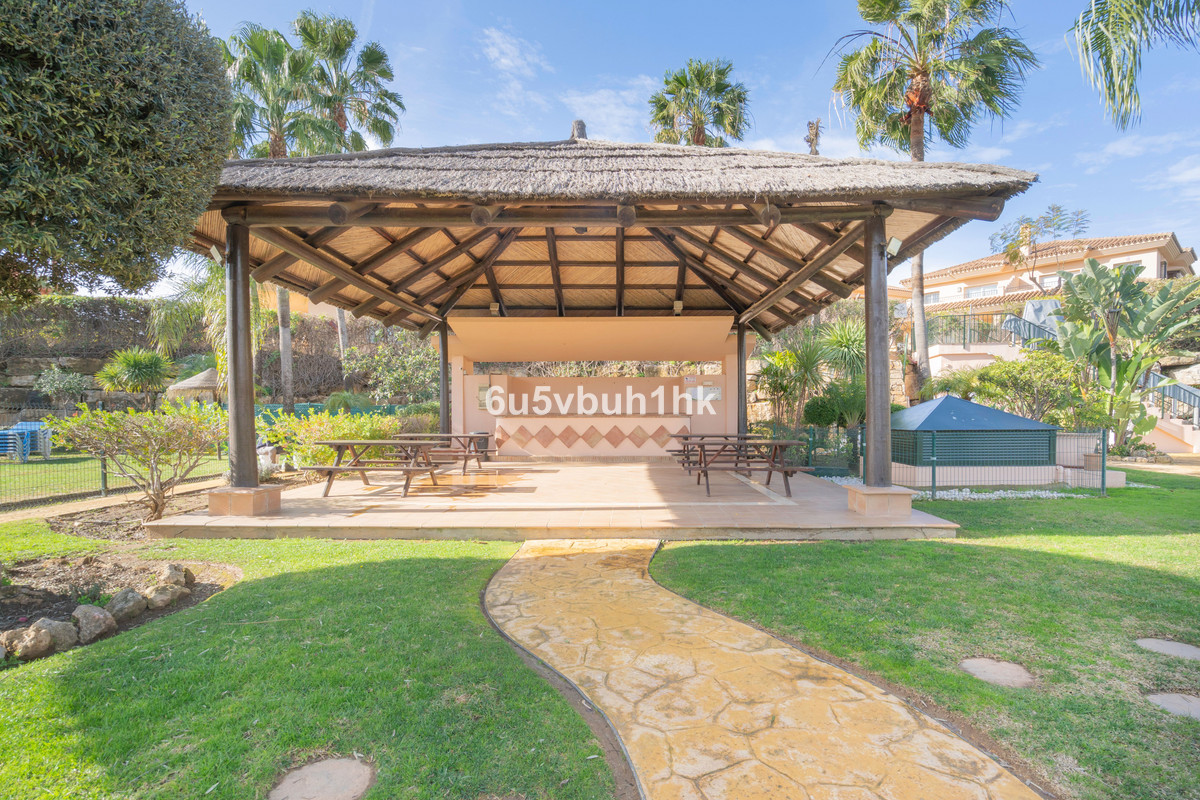 71303662b026a653ecb96da770a91ae2 - 35