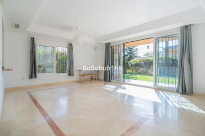 71303662b026a653ecb96da770a91ae2 - 8