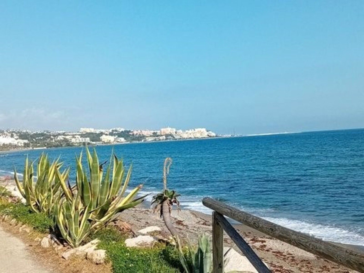 71b5709dcc6ff10fdb27874d24ece7bf - 15