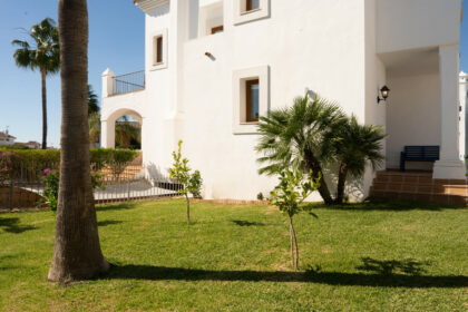 72400818202f834b3dfb4f56441e89fe - 47