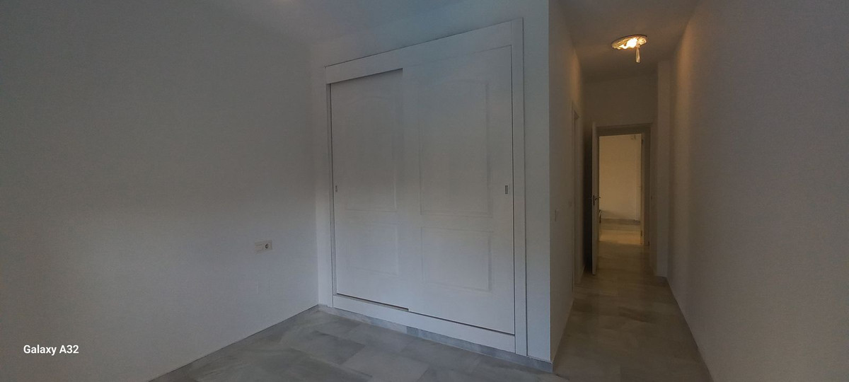 733f6fe299e7ba9df766b206e3793b84 - 12