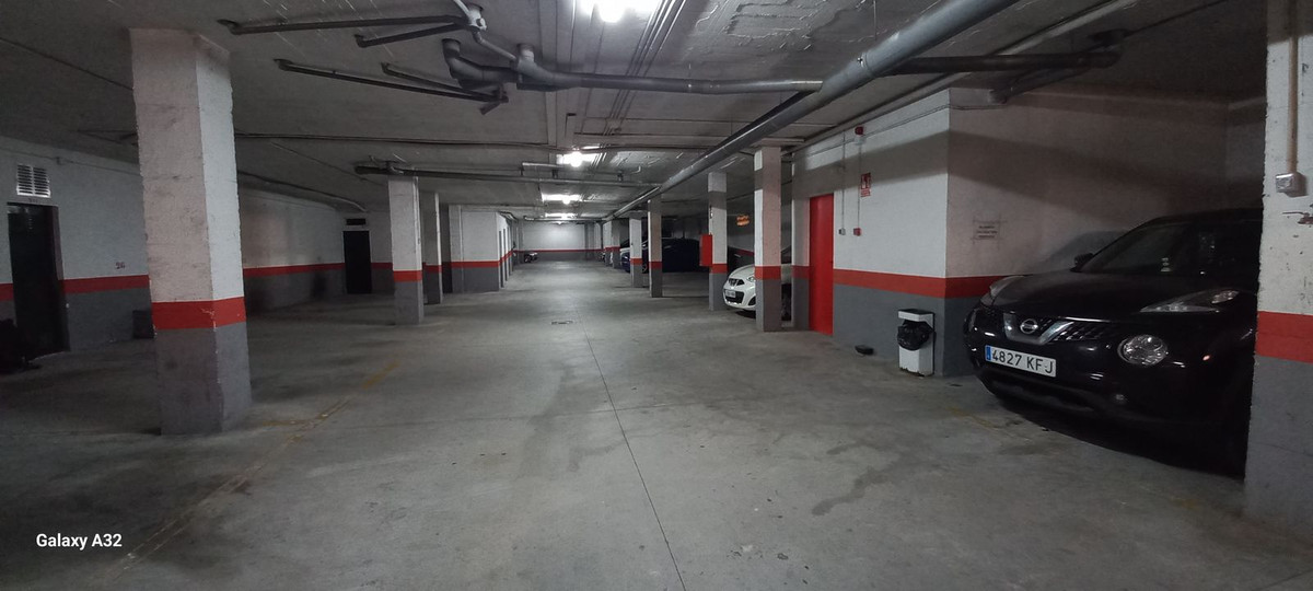 733f6fe299e7ba9df766b206e3793b84 - 19