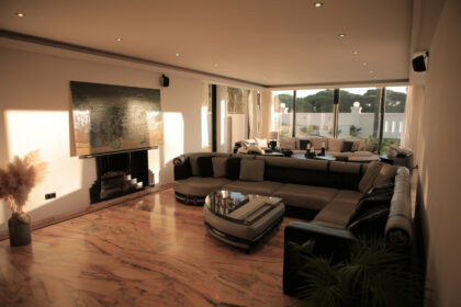 76a2137bc838983a23f5d97880551f1b - 11